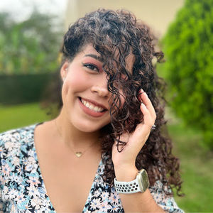 Meet your Posher, Eyra